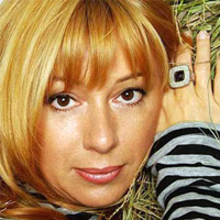 Biography Алена Апина