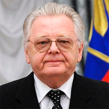 Biography Юрий Антонов