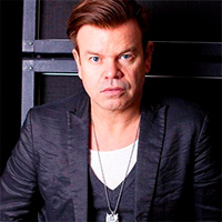 Biography Paul Oakenfold