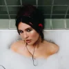 Cover Mimi Webb - Rom Com Mimi Webb - Rom Com