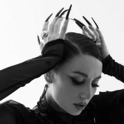Cover Mihaela Marinova - Under Pressure